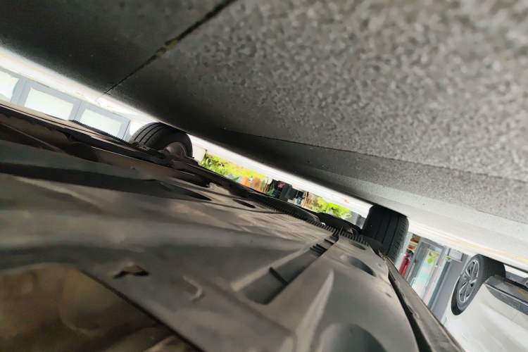 Used Volkswagen Golf 2014 1.4 TSI Manual Comfort Model Chassis Front