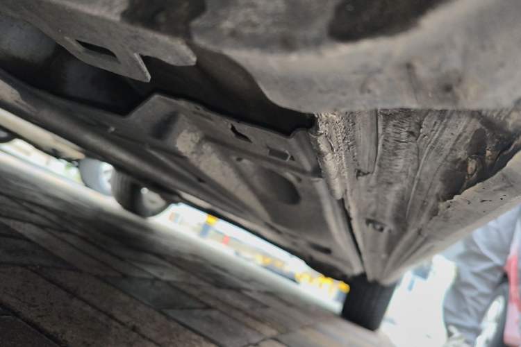 Used Volkswagen Golf 2014 1.6L Automatic Comfort Model Chassis Front Left