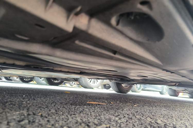 Used Volkswagen Golf 2014 1.6L Manual Fashion Edition Chassis Front Left