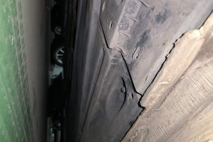 Used Volkswagen Golf 2014 1.6L Automatic Comfort Model Chassis Front Left