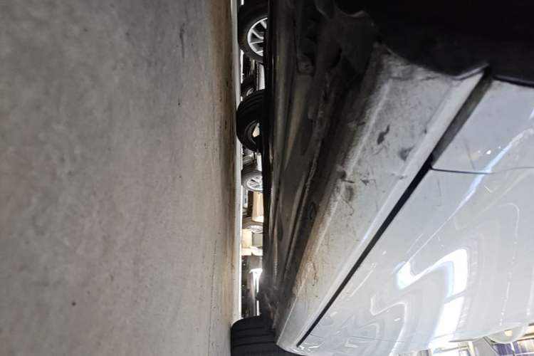 Used Volkswagen Golf 2014 1.6L Automatic Comfort Model Chassis Front Left