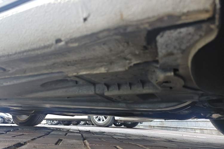 Used Volkswagen Golf 2014 1.6L Automatic Comfort Model Chassis Front Right