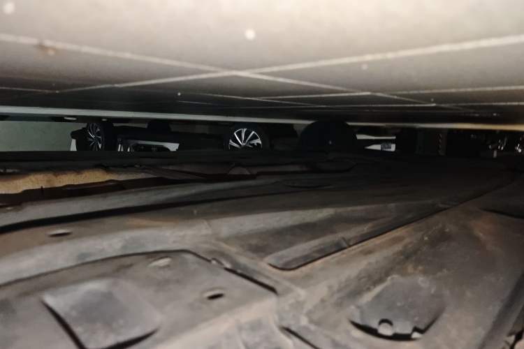 Used Volkswagen Golf 2014 1.6L Automatic Comfort Model Chassis Front Right