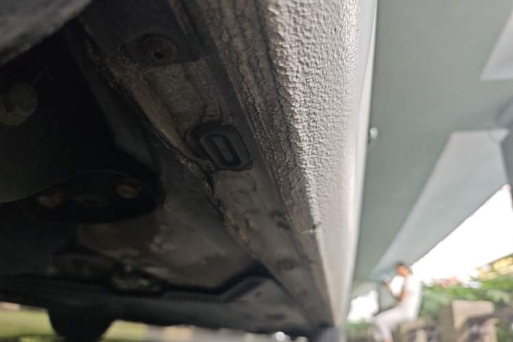 Used Volkswagen Golf 2014 1.6L Automatic Fashion Model Chassis Rear Right
