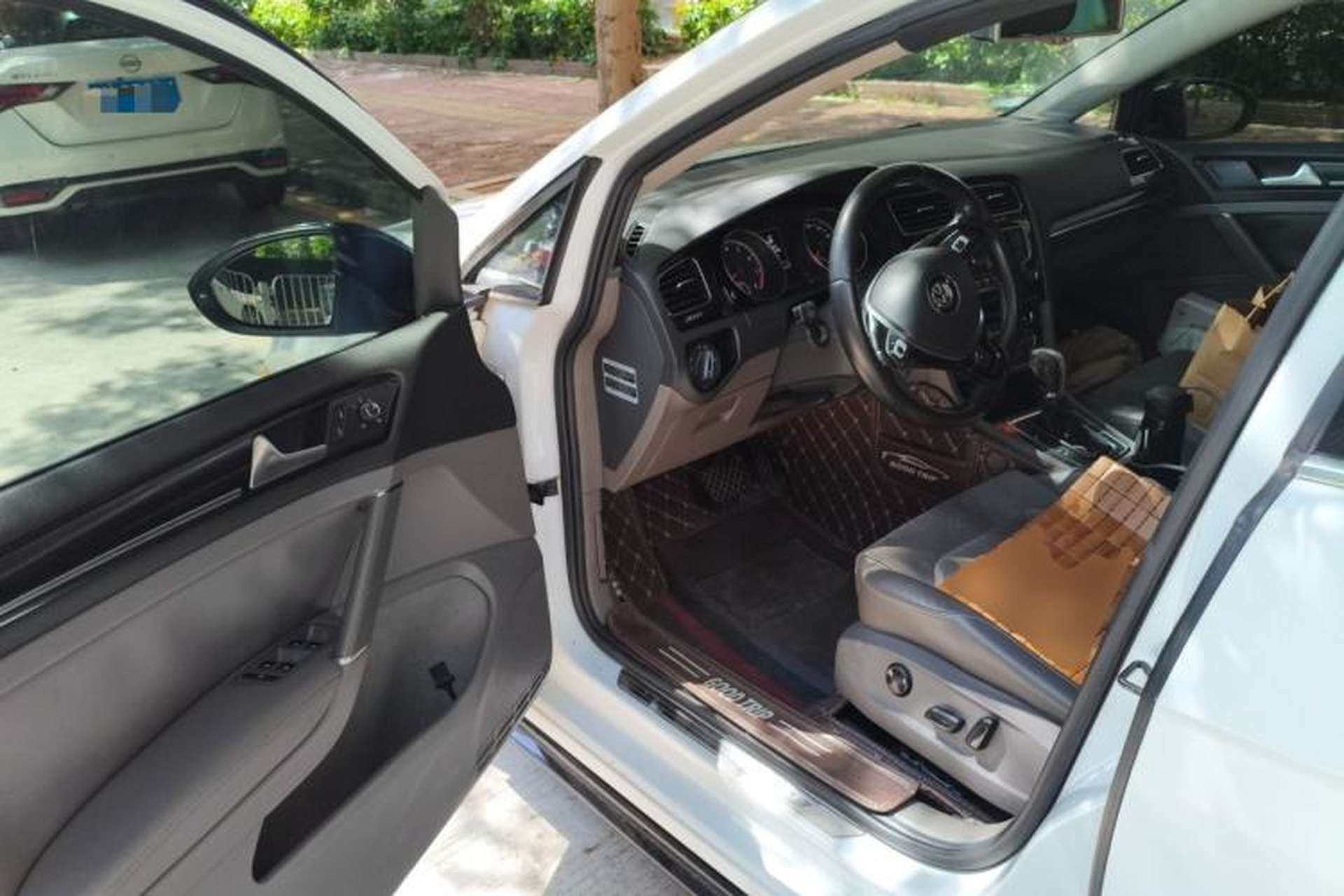 Used Volkswagen Golf 2014 1.4TSI Automatic Flagship Model Driver Seat