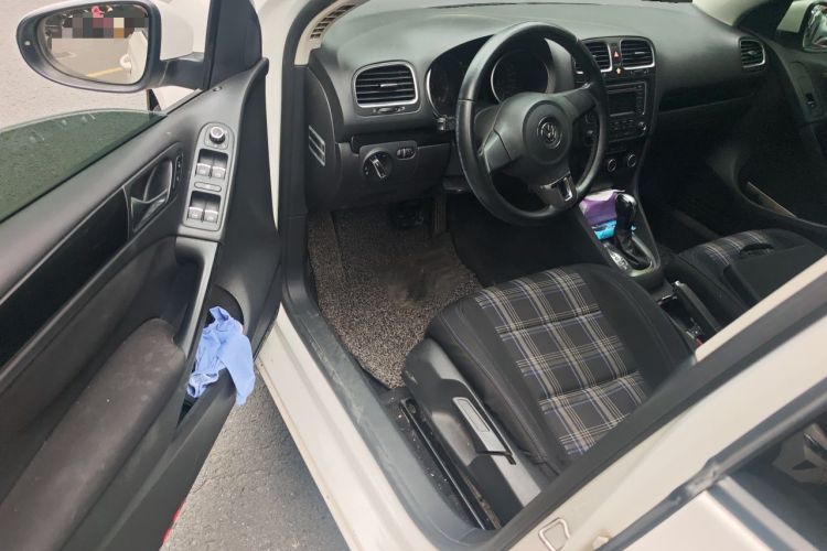 Used Volkswagen Golf 2014 1.6L Automatic Comfort Model Driver Seat