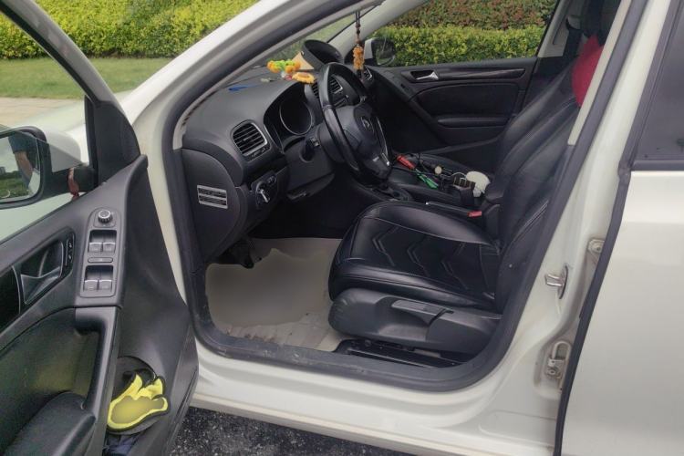 Used Volkswagen Golf 2014 1.6L Automatic Comfort Model Driver Seat