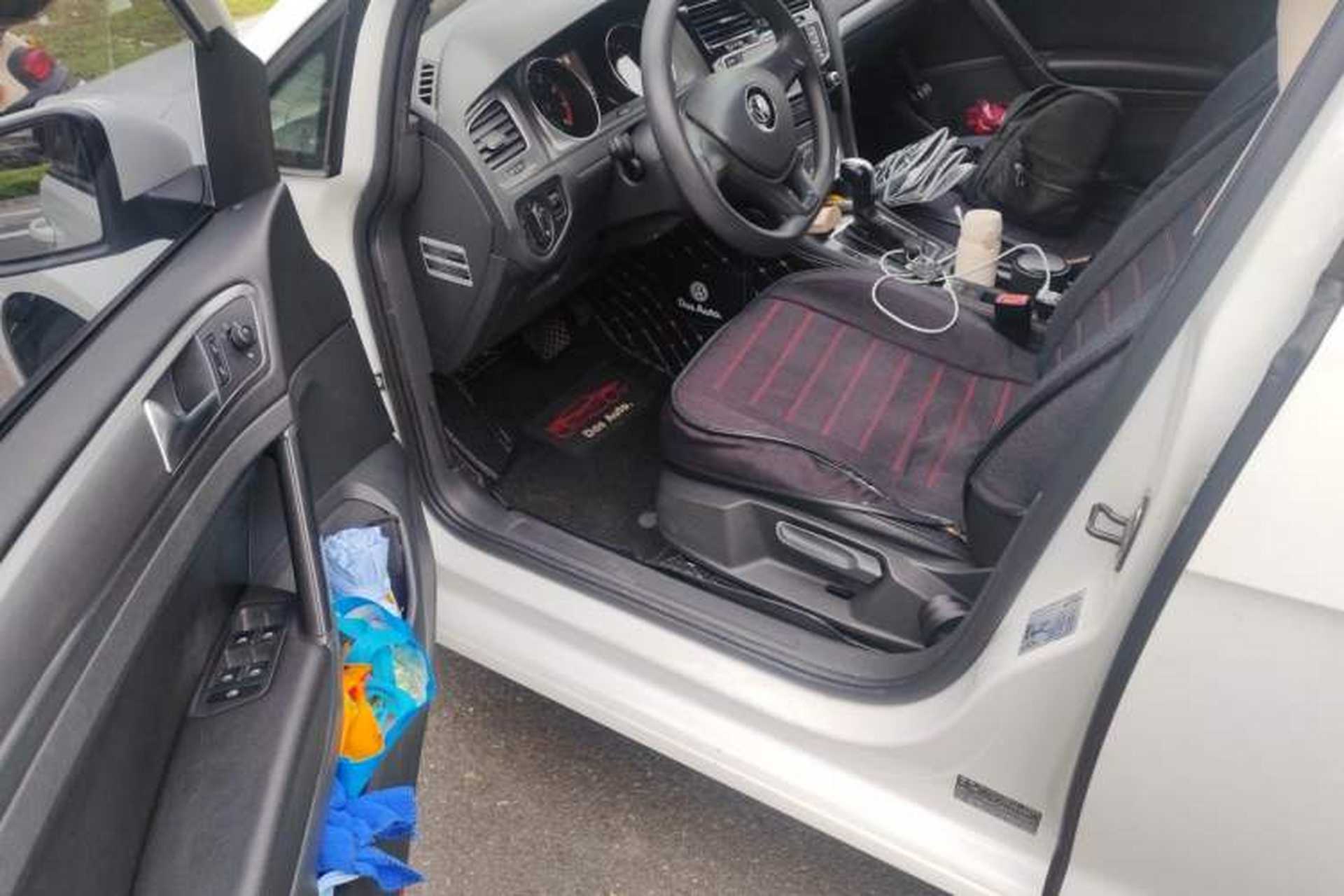 Used Volkswagen Golf 2014 1.6L Automatic Fashion Model Driver Seat