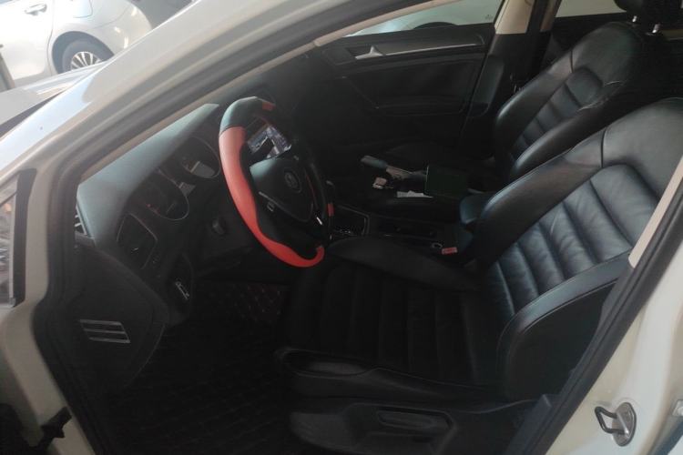 Used Volkswagen Golf 2014 1.4TSI Automatic Luxury Model Driver Seat