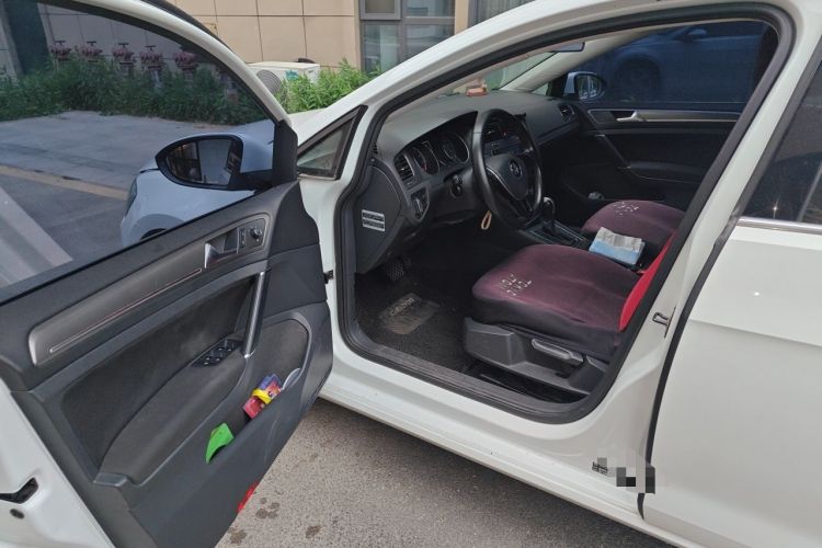 Used Volkswagen Golf 2014 1.6L Automatic Comfort Model Driver Seat