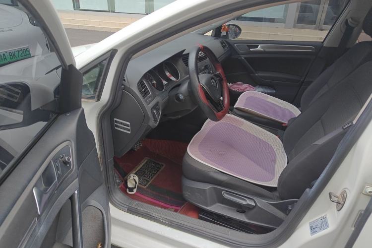 Used Volkswagen Golf 2014 1.6L Automatic Comfort Model Driver Seat