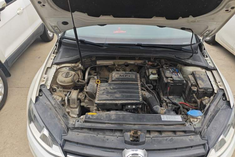 Used Volkswagen Golf 2014 1.6L Automatic Comfort Model Engine Bay
