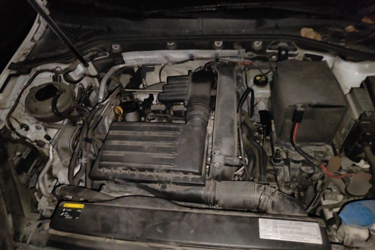 Used Volkswagen Golf 2014 1.4TSI Automatic Luxury Model Engine Bay