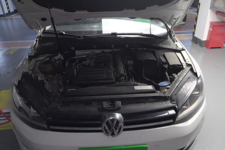 Used Volkswagen Golf 2014 1.4TSI Automatic Flagship Model Engine Bay