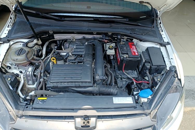 Used Volkswagen Golf 2014 1.4TSI Automatic Luxury Model Engine Bay