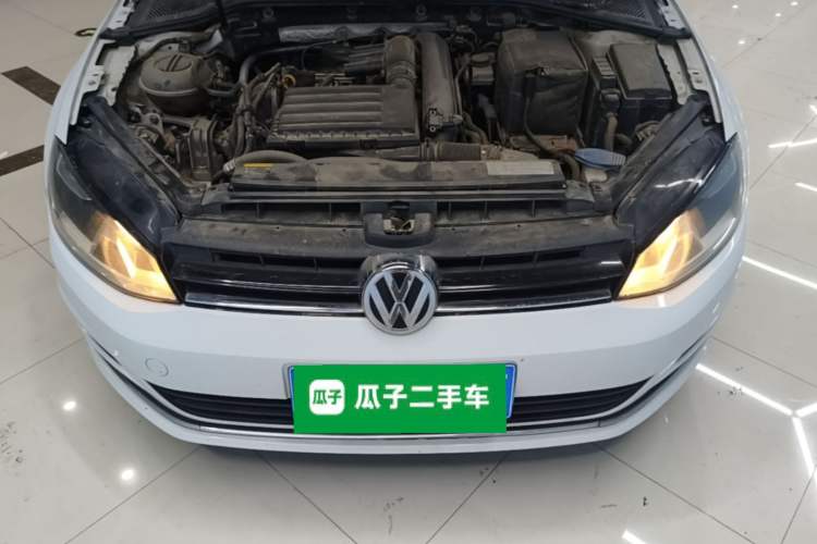 Used Volkswagen Golf 2014 1.4TSI Automatic Luxury Model Engine Bay