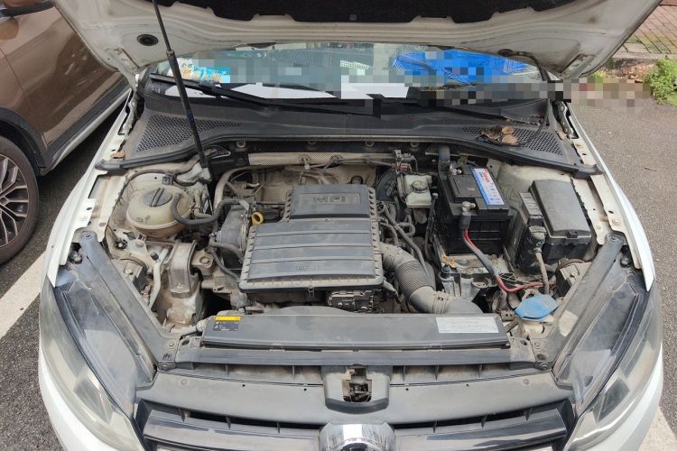 Used Volkswagen Golf 2014 1.6L Automatic Comfort Model Engine Bay