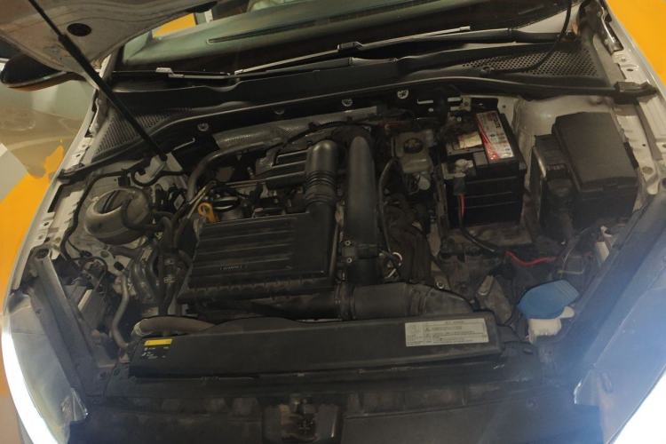 Used Volkswagen Golf 2014 1.4TSI Automatic Comfort Model Engine Bay