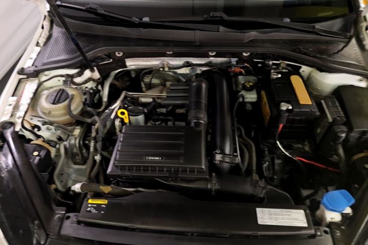 Used Volkswagen Golf 2014 1.4TSI Automatic Comfort Model Engine Bay