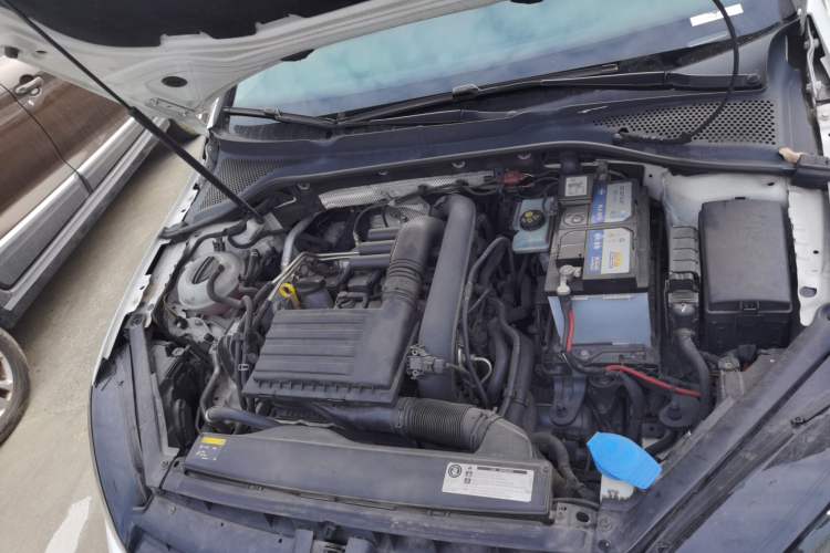 Used Volkswagen Golf 2014 1.4TSI Luxury Travel Edition Engine Bay