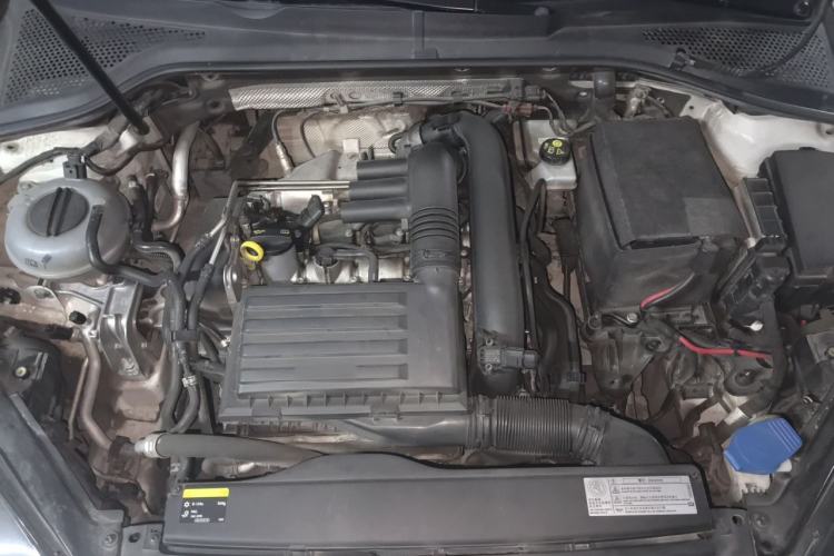 Used Volkswagen Golf 2014 1.4TSI Automatic Luxury Model Engine Bay