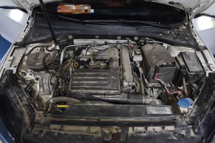 Used Volkswagen Golf 2014 1.4TSI Automatic Flagship Model Engine Bay