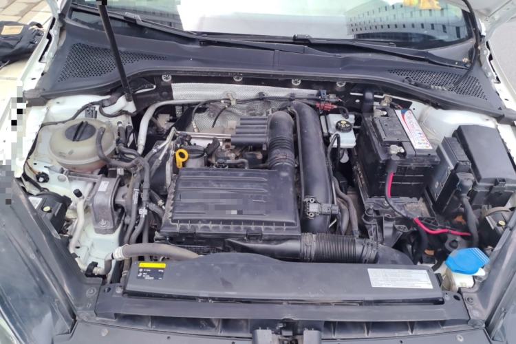 Used Volkswagen Golf 2014 1.4TSI Automatic Luxury Model Engine Bay