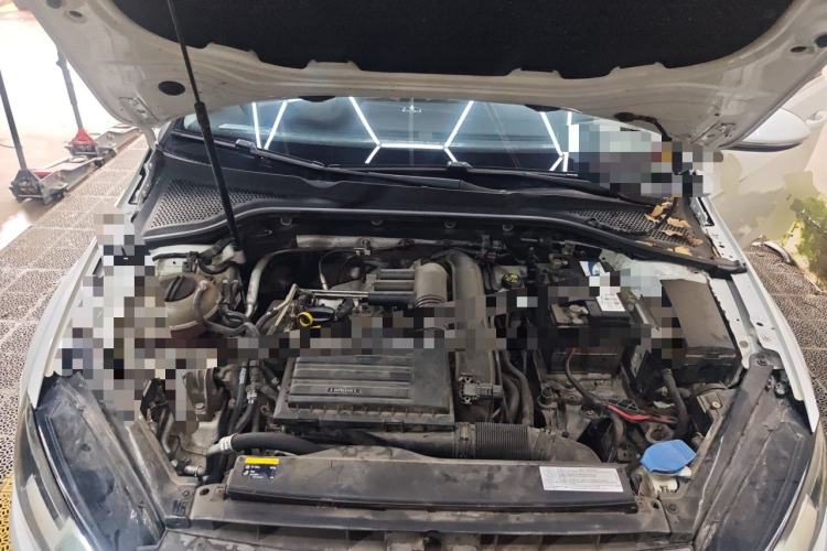Used Volkswagen Golf 2014 1.4TSI Automatic Comfort Model Engine Bay