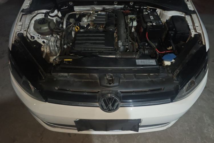 Used Volkswagen Golf 2014 1.4TSI Automatic Comfort Model Engine Bay