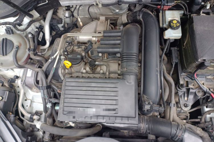 Used Volkswagen Golf 2014 1.4TSI Automatic Comfort Model Engine Bay