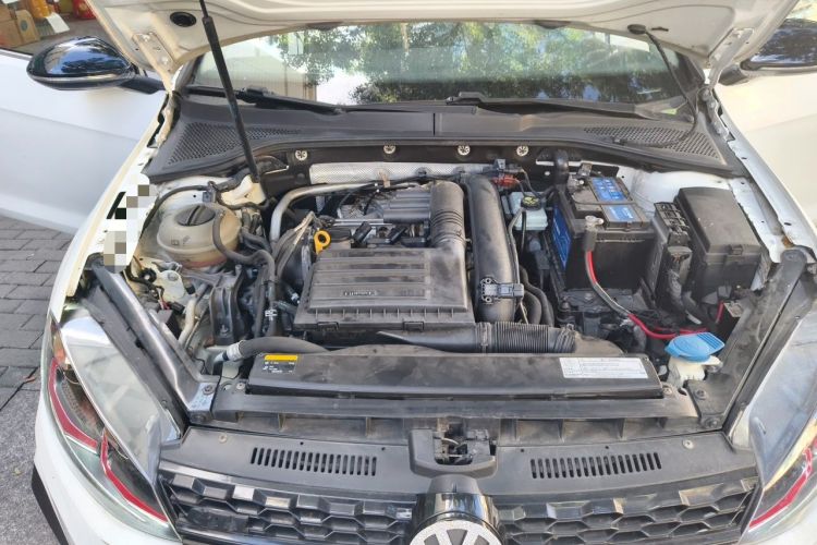 Used Volkswagen Golf 2014 1.4TSI Automatic Comfort Model Engine Bay