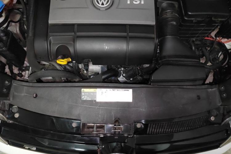 Used Volkswagen Golf 2014 2.0 TSI R Convertible Engine Bay
