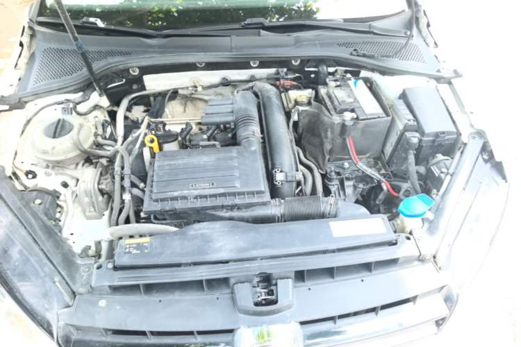 Used Volkswagen Golf 2014 1.4TSI Automatic Comfort Model Engine Bay