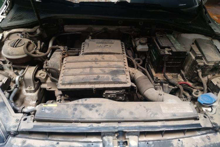 Used Volkswagen Golf 2014 1.6L Automatic Comfort Model Engine Bay