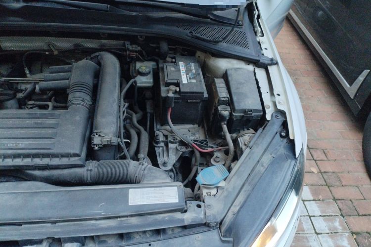 Used Volkswagen Golf 2014 1.4TSI Automatic Comfort Model Engine Bay Left