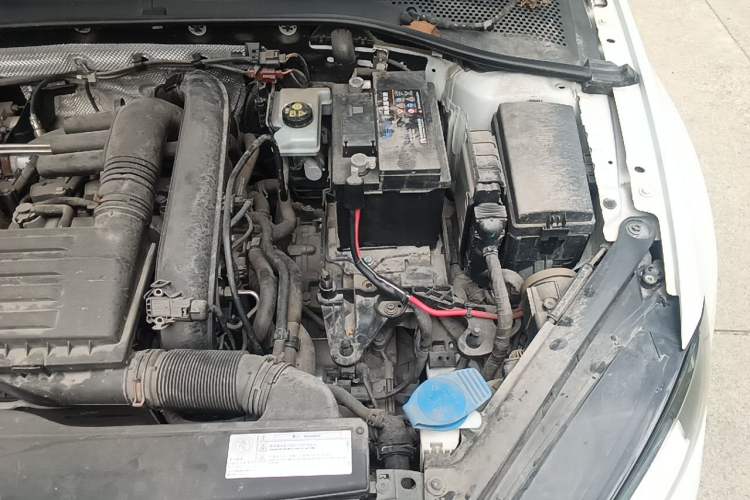 Used Volkswagen Golf 2014 1.4TSI Automatic Comfort Model Engine Bay Left