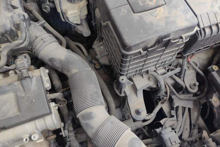 Used Volkswagen Golf 2014 1.6L Automatic Comfort Model Engine Bay Left