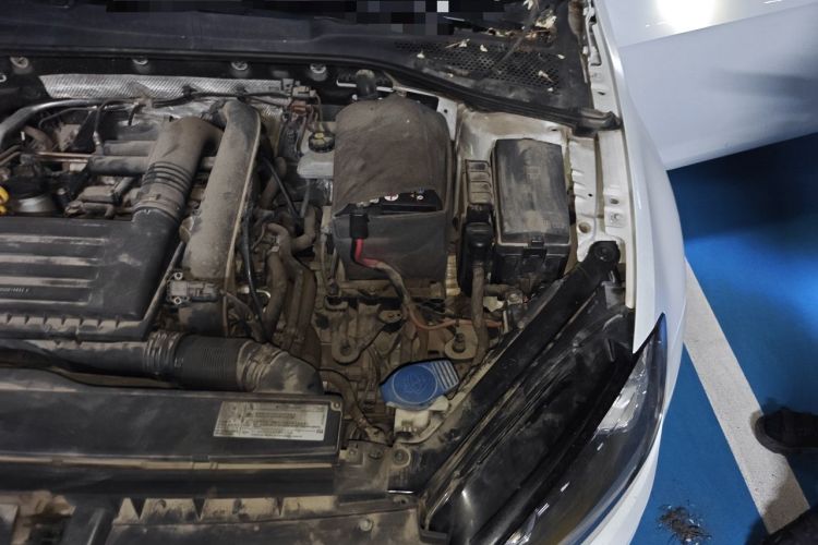 Used Volkswagen Golf 2014 1.4TSI Automatic Flagship Model Engine Bay Left