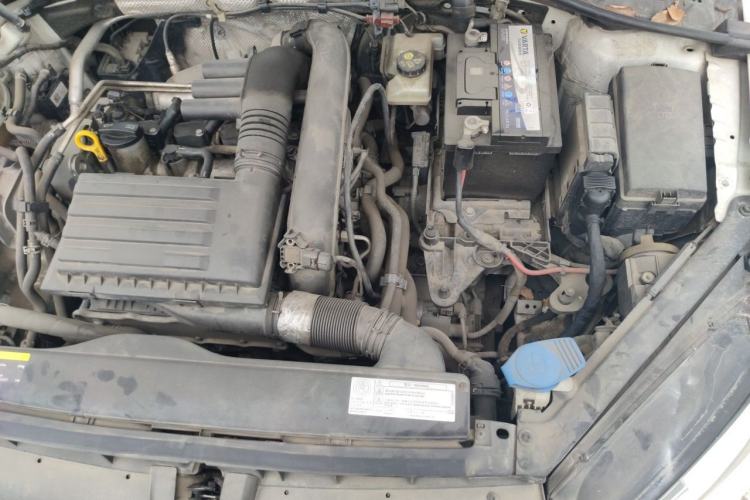 Used Volkswagen Golf 2014 1.4TSI Automatic Comfort Model Engine Bay Left