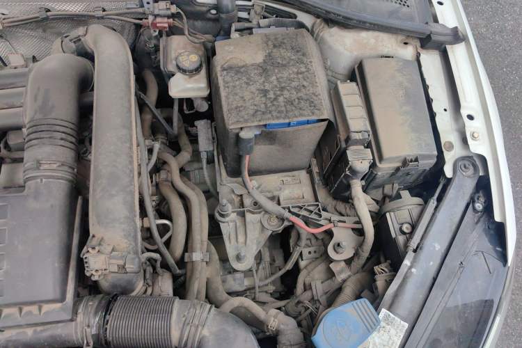 Used Volkswagen Golf 2014 1.4TSI Automatic Comfort Model Engine Bay Left