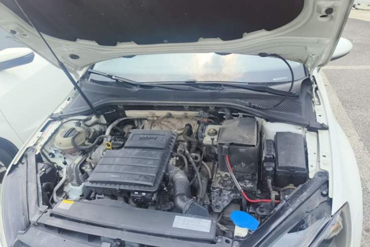 Used Volkswagen Golf 2014 1.6L Automatic Comfort Model Engine Bay