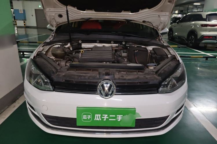 Used Volkswagen Golf 2014 1.6L Automatic Comfort Model Engine Bay