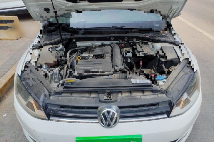 Used Volkswagen Golf 2014 1.4TSI Automatic Comfort Model Engine Bay