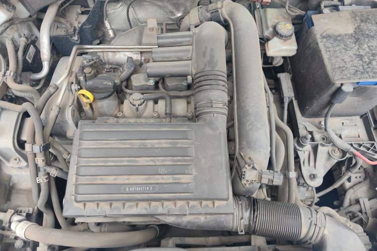 Used Volkswagen Golf 2014 1.4TSI Automatic Comfort Model Engine Bay