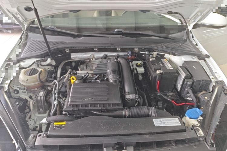Used Volkswagen Golf 2014 1.4TSI Automatic Comfort Model Engine Bay