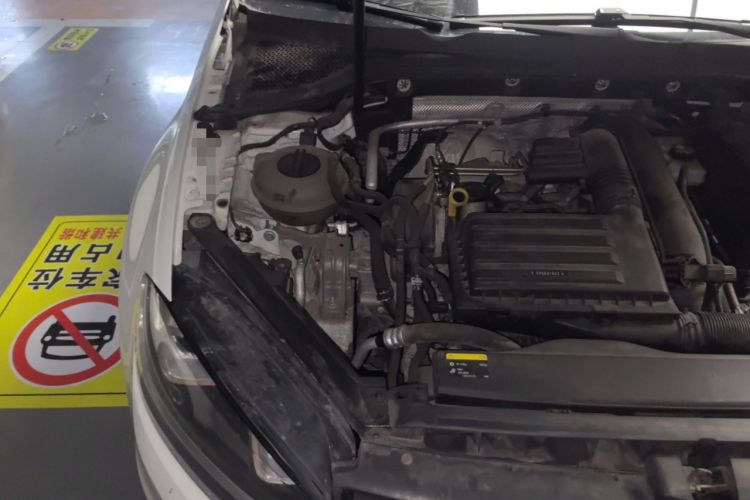 Used Volkswagen Golf 2014 1.4TSI Automatic Flagship Model Engine Bay Right