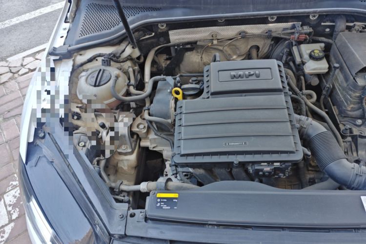 Used Volkswagen Golf 2014 1.6L Automatic Comfort Model Engine Bay Right