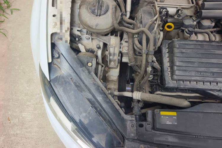 Used Volkswagen Golf 2014 1.4TSI Automatic Comfort Model Engine Bay Right