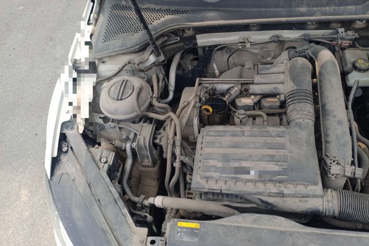 Used Volkswagen Golf 2014 1.4 TSI Manual Comfort Model Engine Bay Right