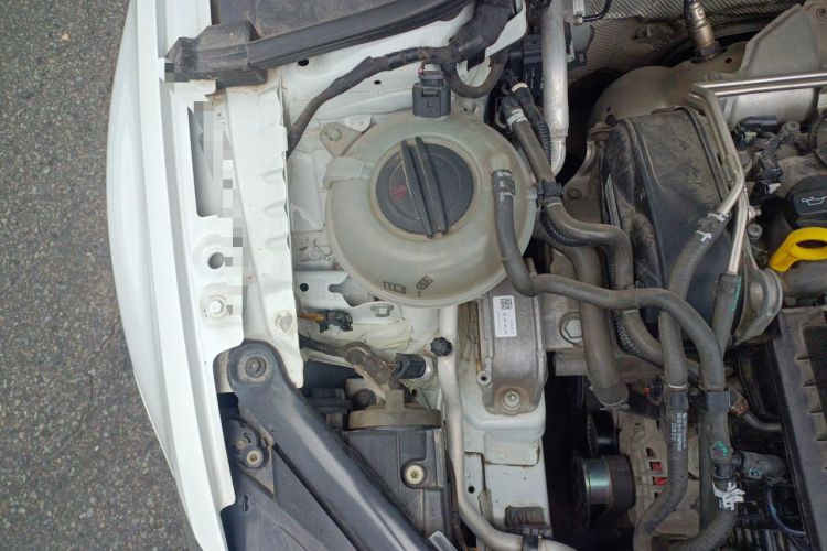 Used Volkswagen Golf 2014 1.4TSI Automatic Comfort Model Engine Bay Right